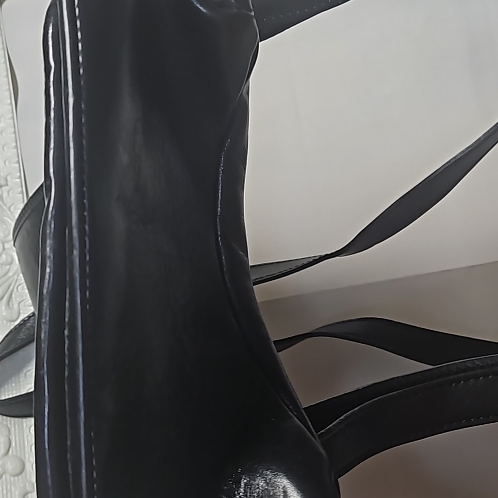 Floto Fine Italian Leather Luxury Backpack Black - Picture 4 of 8